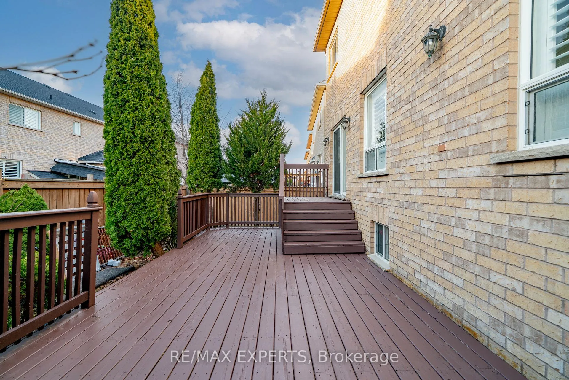Photo 45 of 96 Sedgewick Circle, Brampton, Fletcher's Meadow — HOMEH