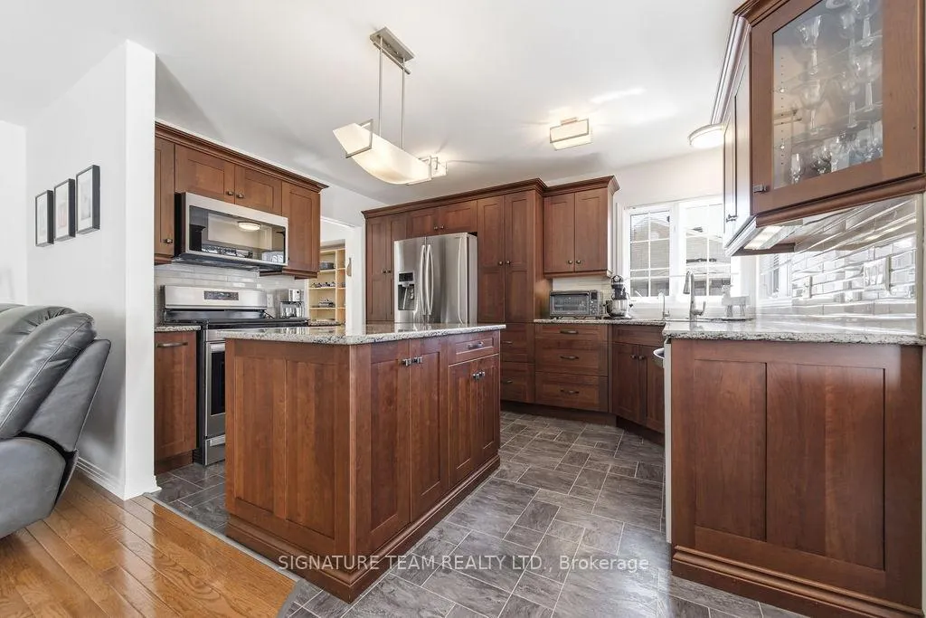 Photo 12 of 111 Thomas Street, Deep River — HOMEH