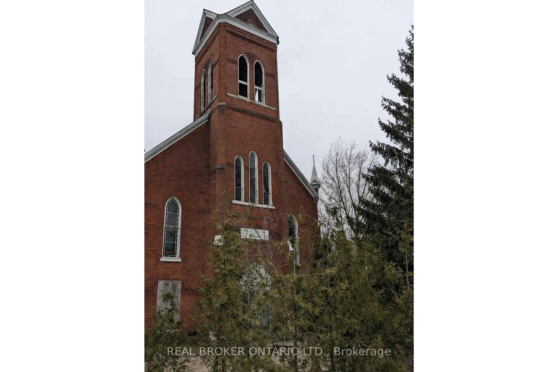 Photo 2 of 2048 Albert Street S, Howick — HOMEH