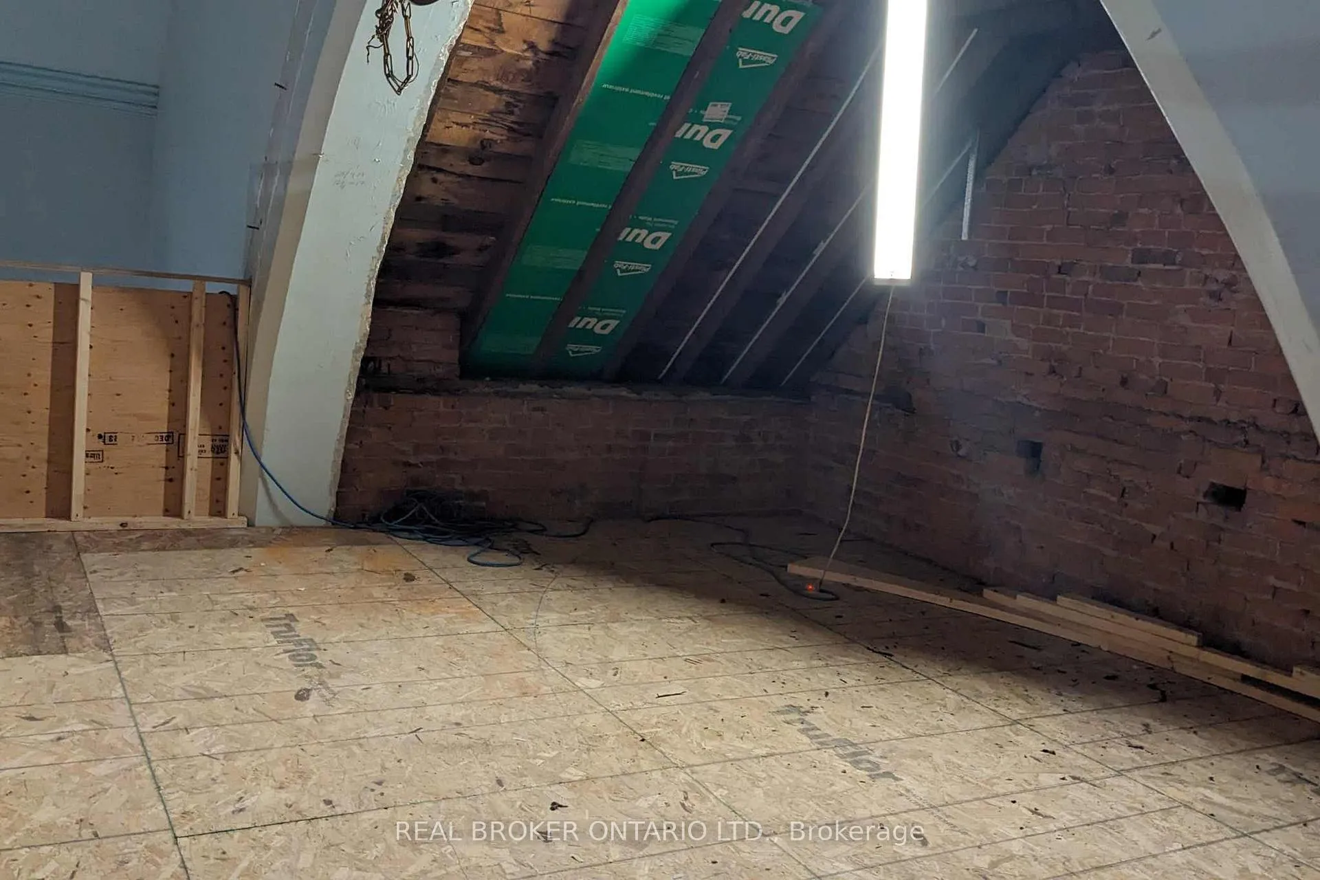 Photo 20 of 2048 Albert Street S, Howick — HOMEH
