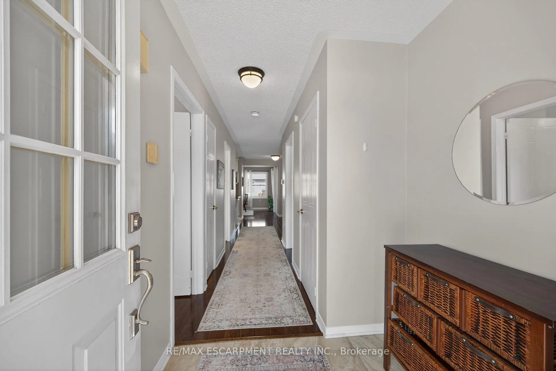 Photo 4 of 232 Silverbirch Boulevard, Hamilton, Villages of Glancaster — HOMEH