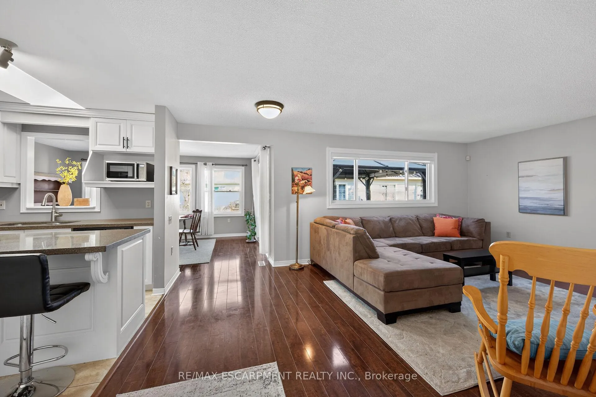Photo 5 of 232 Silverbirch Boulevard, Hamilton, Villages of Glancaster — HOMEH