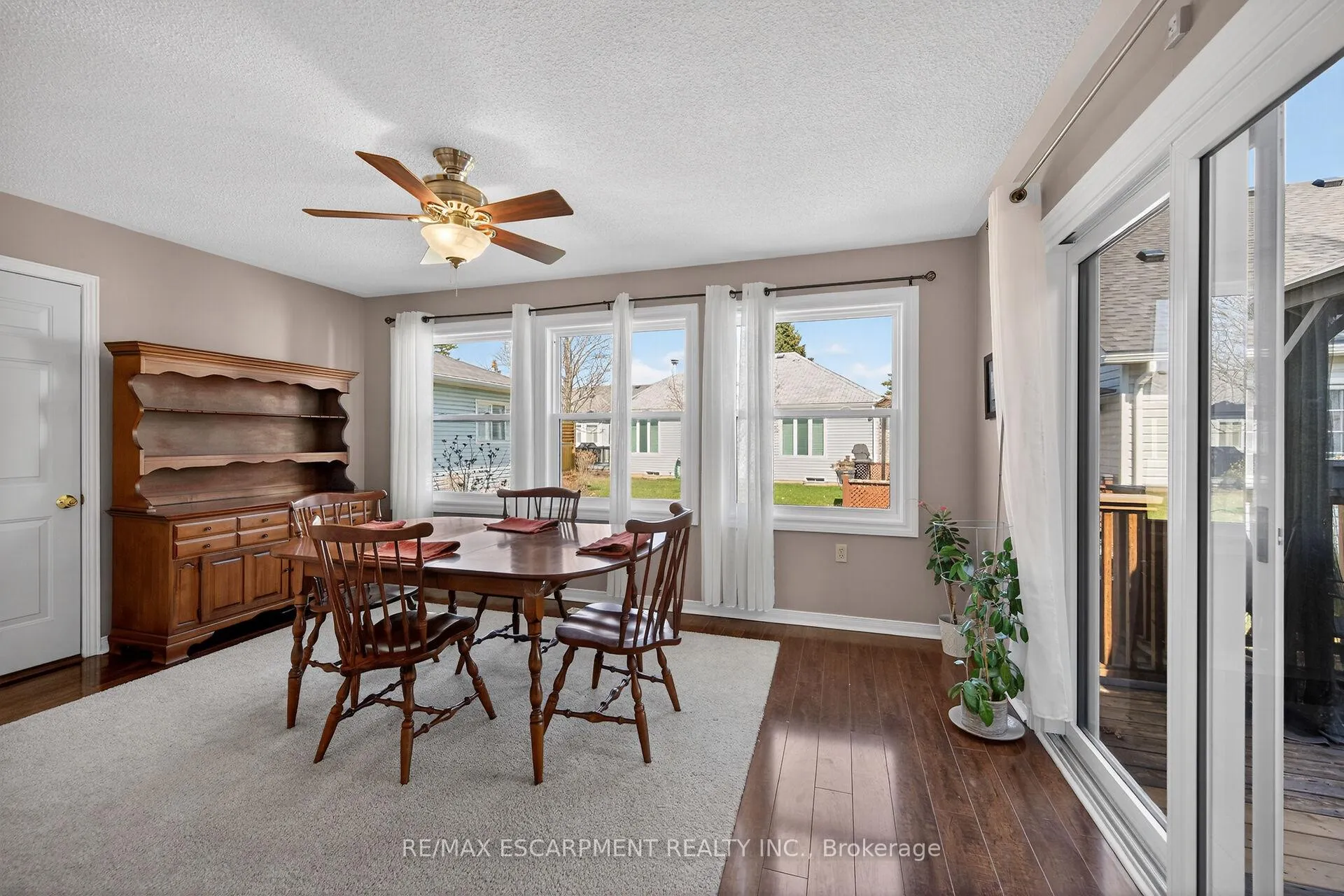 Photo 16 of 232 Silverbirch Boulevard, Hamilton, Villages of Glancaster — HOMEH
