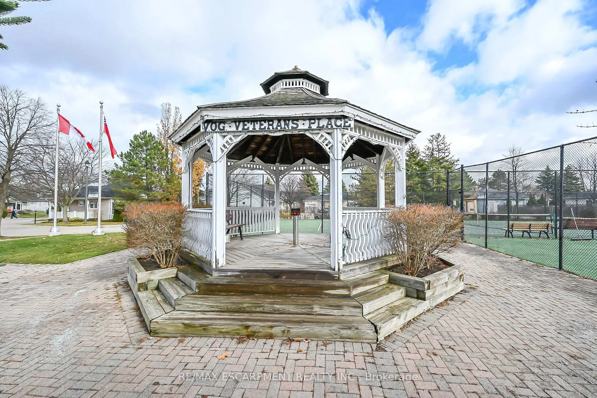 Photo 33 of 232 Silverbirch Boulevard, Hamilton, Villages of Glancaster — HOMEH