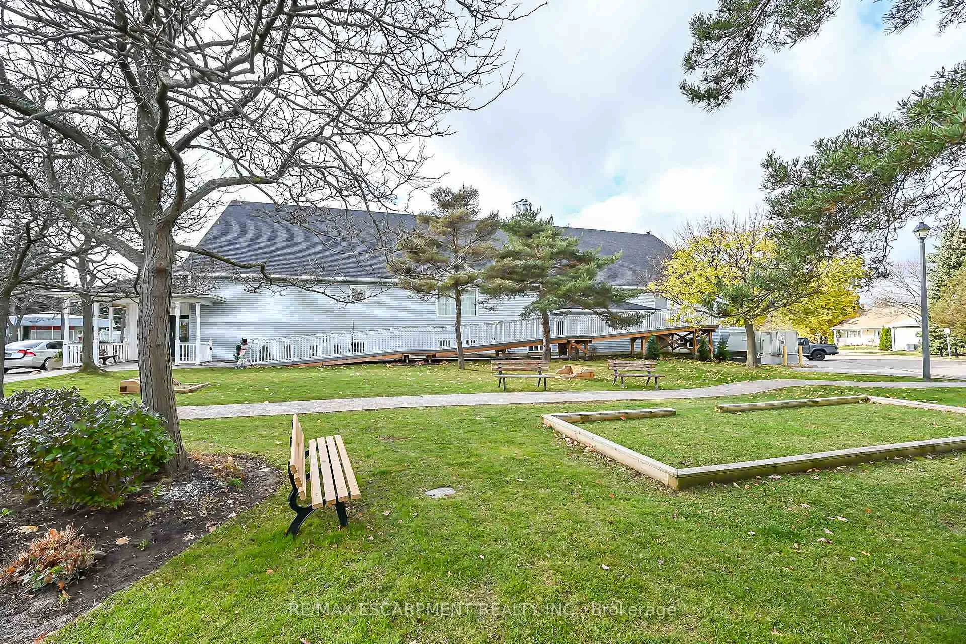 Photo 36 of 232 Silverbirch Boulevard, Hamilton, Villages of Glancaster — HOMEH