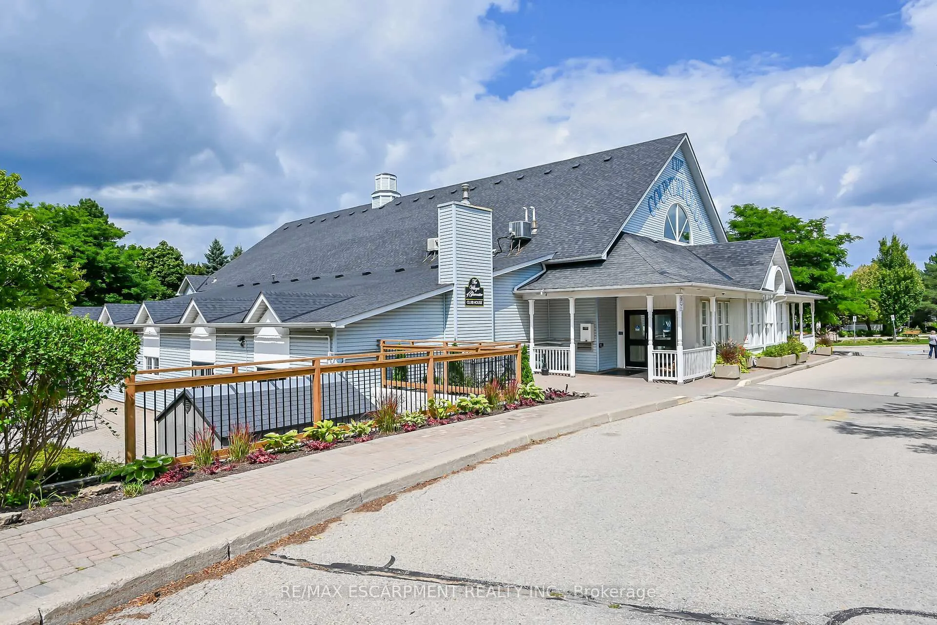 Photo 48 of 232 Silverbirch Boulevard, Hamilton, Villages of Glancaster — HOMEH