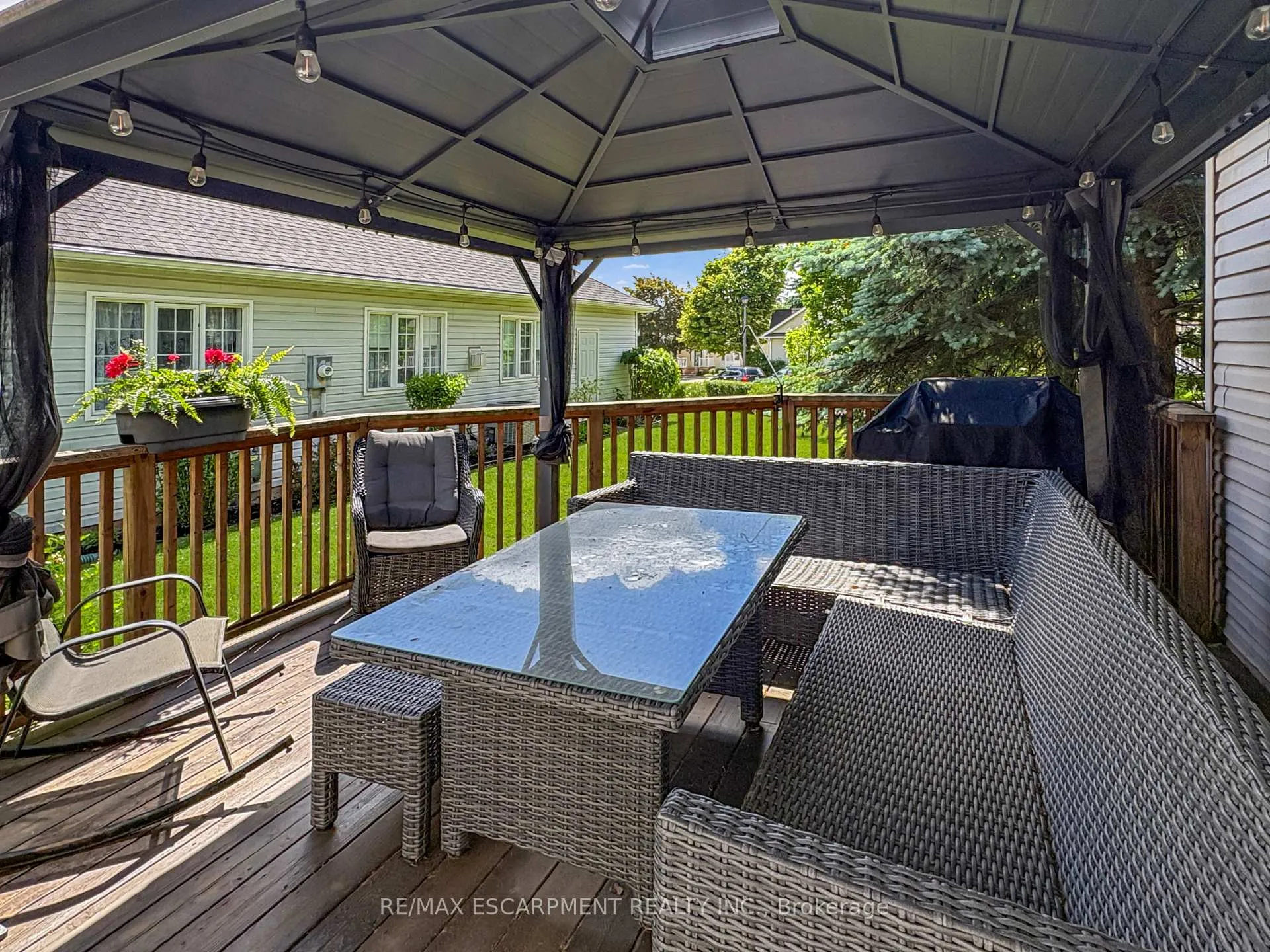 Photo 31 of 232 Silverbirch Boulevard, Hamilton, Villages of Glancaster — HOMEH