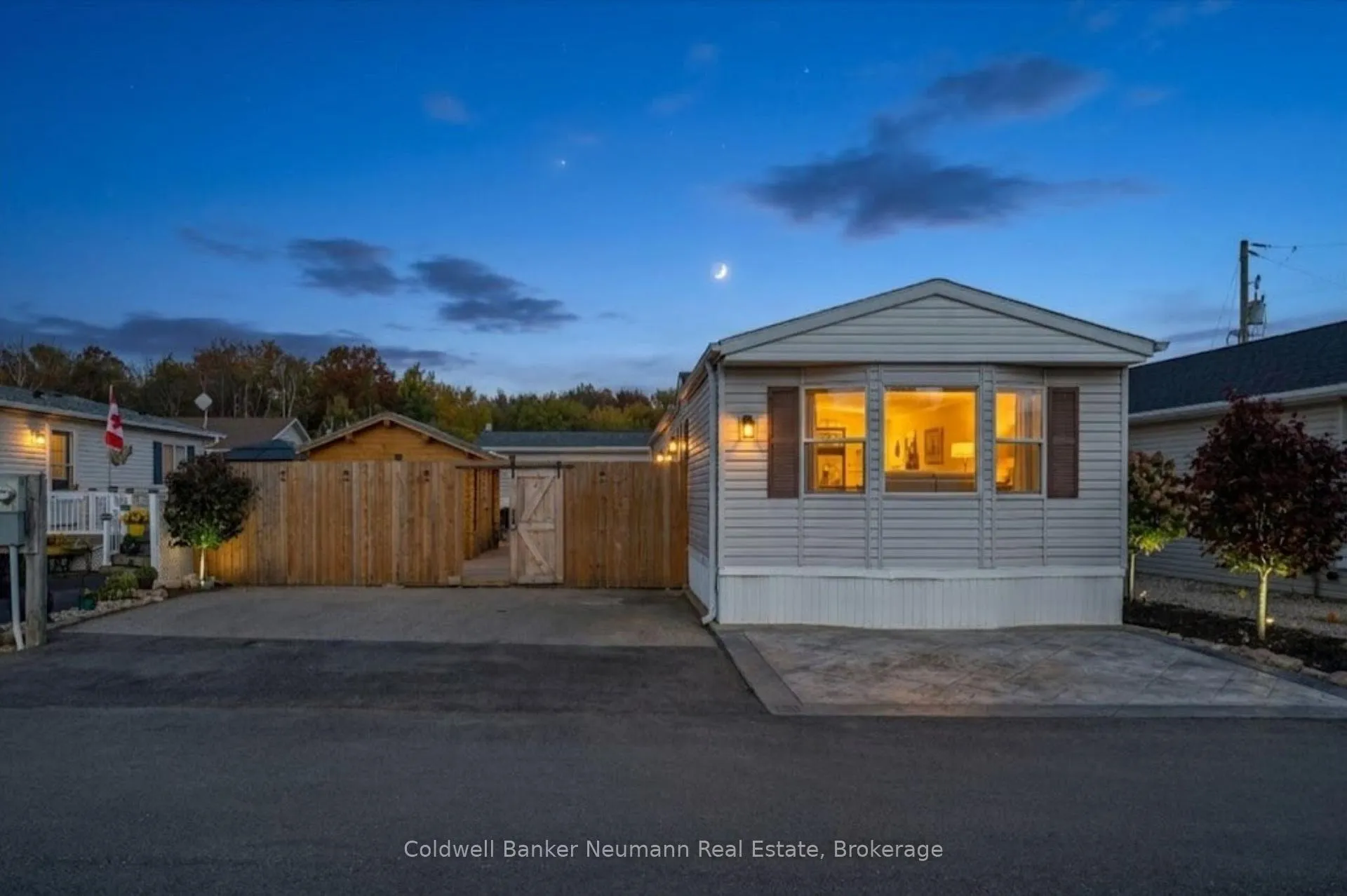 Photo 1 of 5 Walnut Way, Lucan Biddulph, Lucan — HOMEH
