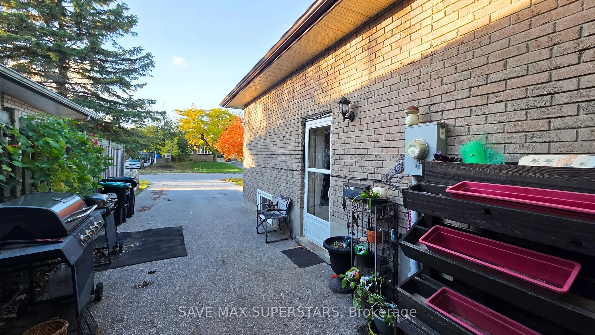 Photo 11 of Unit DUPLEX, 35 Bernick Drive, Barrie, Grove East — HOMEH
