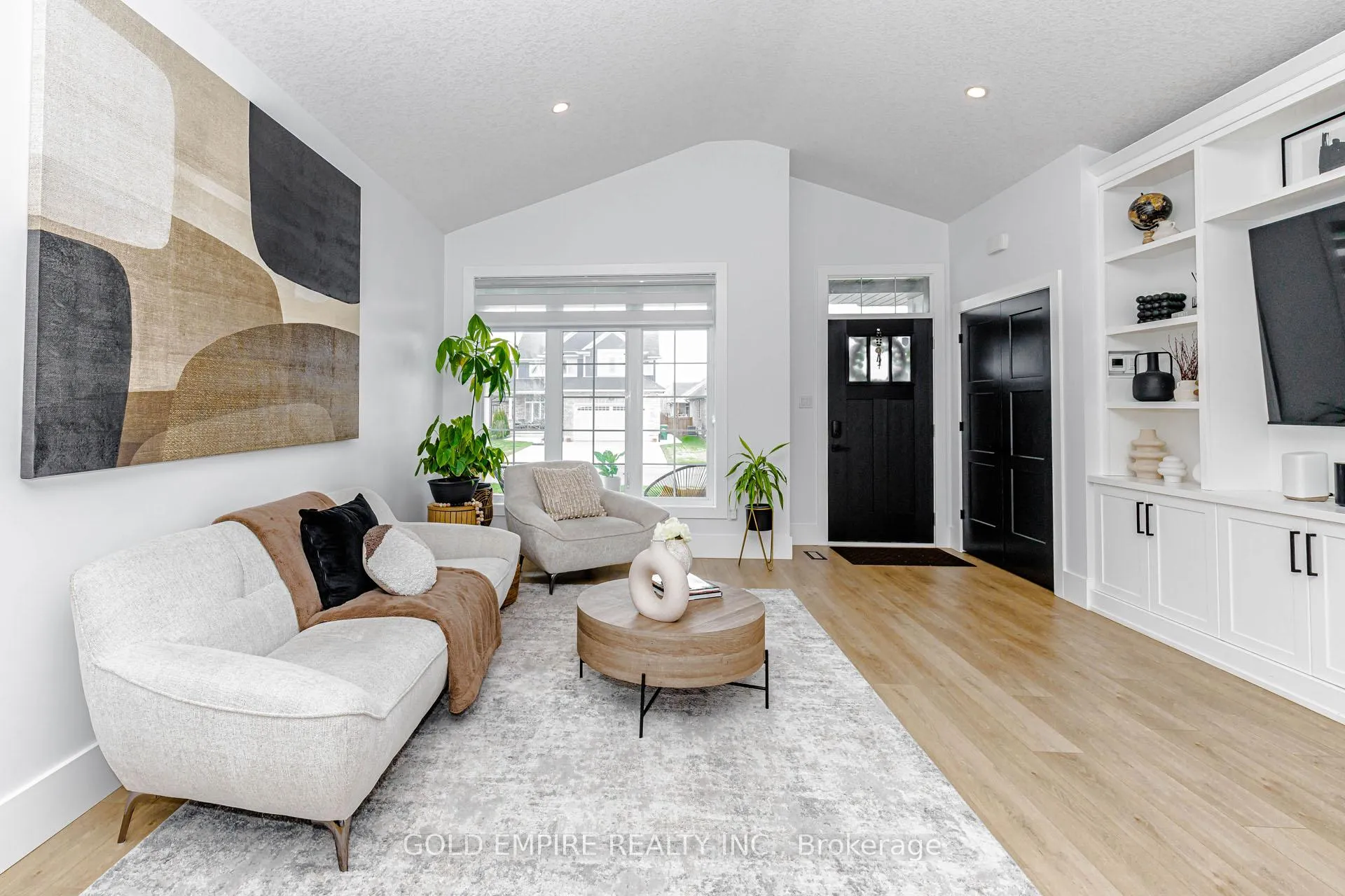 Photo 12 of 15 Muirfield Drive, St. Thomas — HOMEH