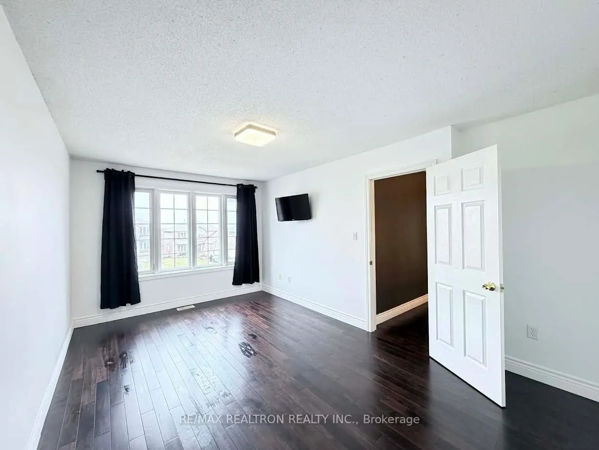 Photo 6 of 416 Mapleton Avenue, Barrie, Ardagh — HOMEH