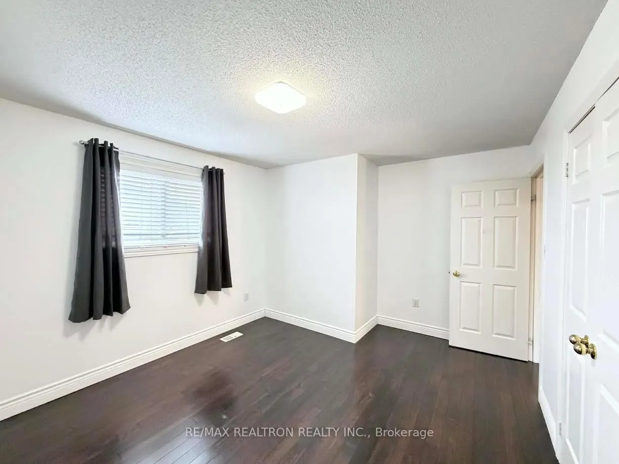 Photo 8 of 416 Mapleton Avenue, Barrie, Ardagh — HOMEH