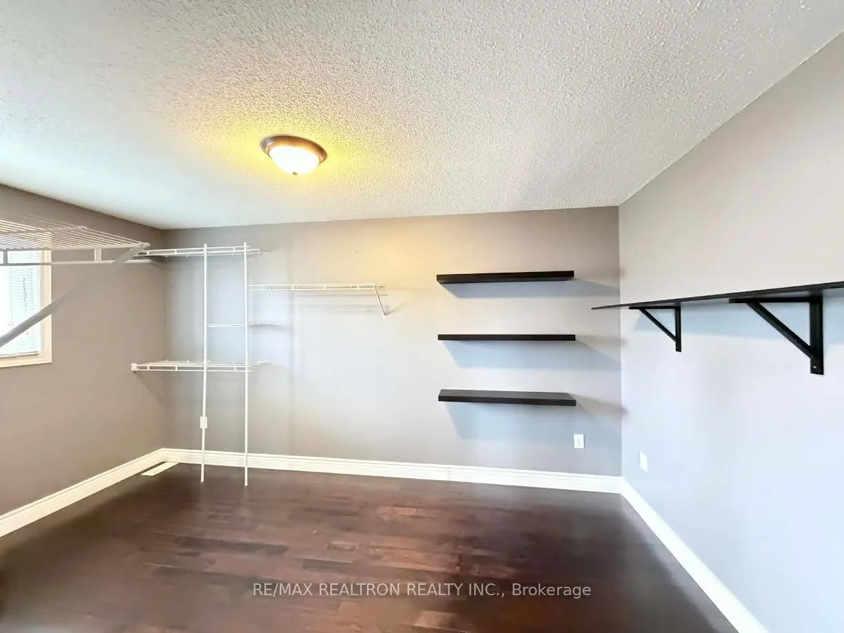 Photo 13 of 416 Mapleton Avenue, Barrie, Ardagh — HOMEH