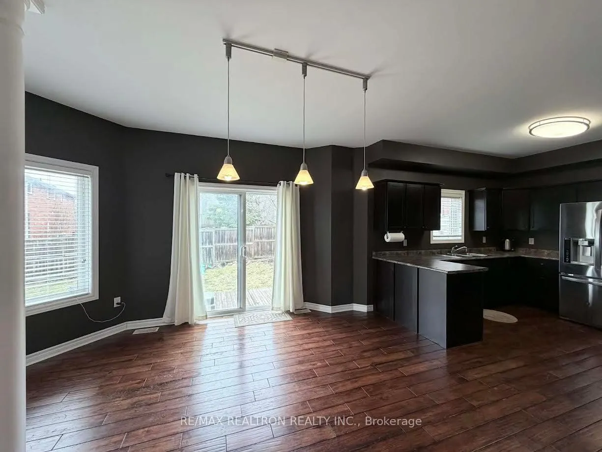 Photo 23 of 416 Mapleton Avenue, Barrie, Ardagh — HOMEH