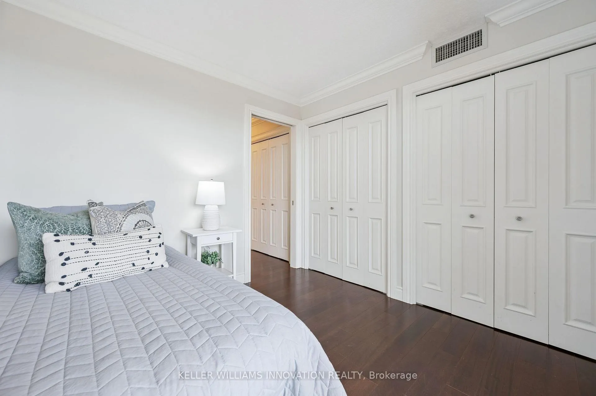 Photo 18 of Unit 1010, 265 Westcourt Place, Waterloo — HOMEH