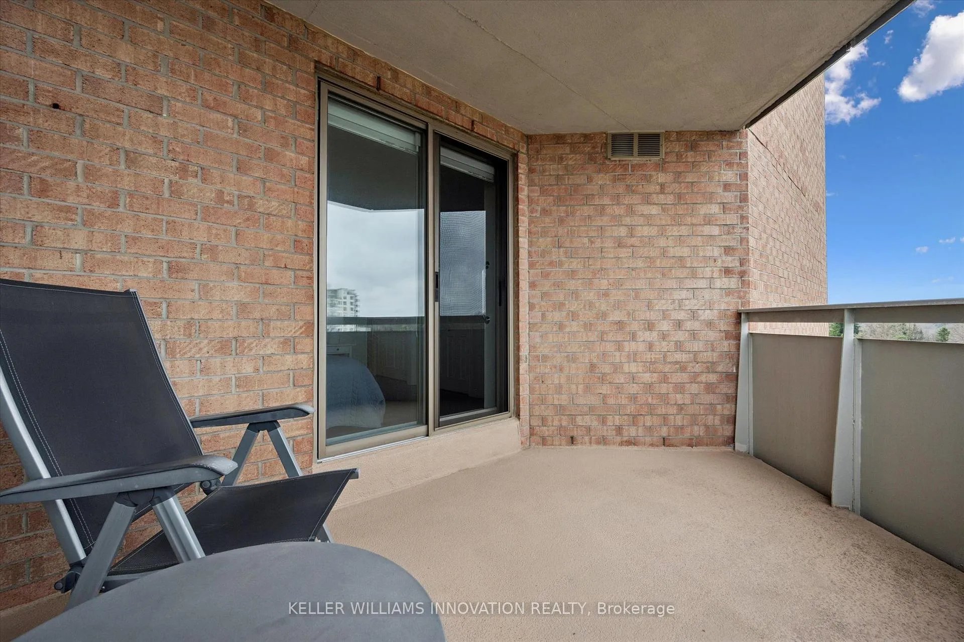 Photo 28 of Unit 1010, 265 Westcourt Place, Waterloo — HOMEH