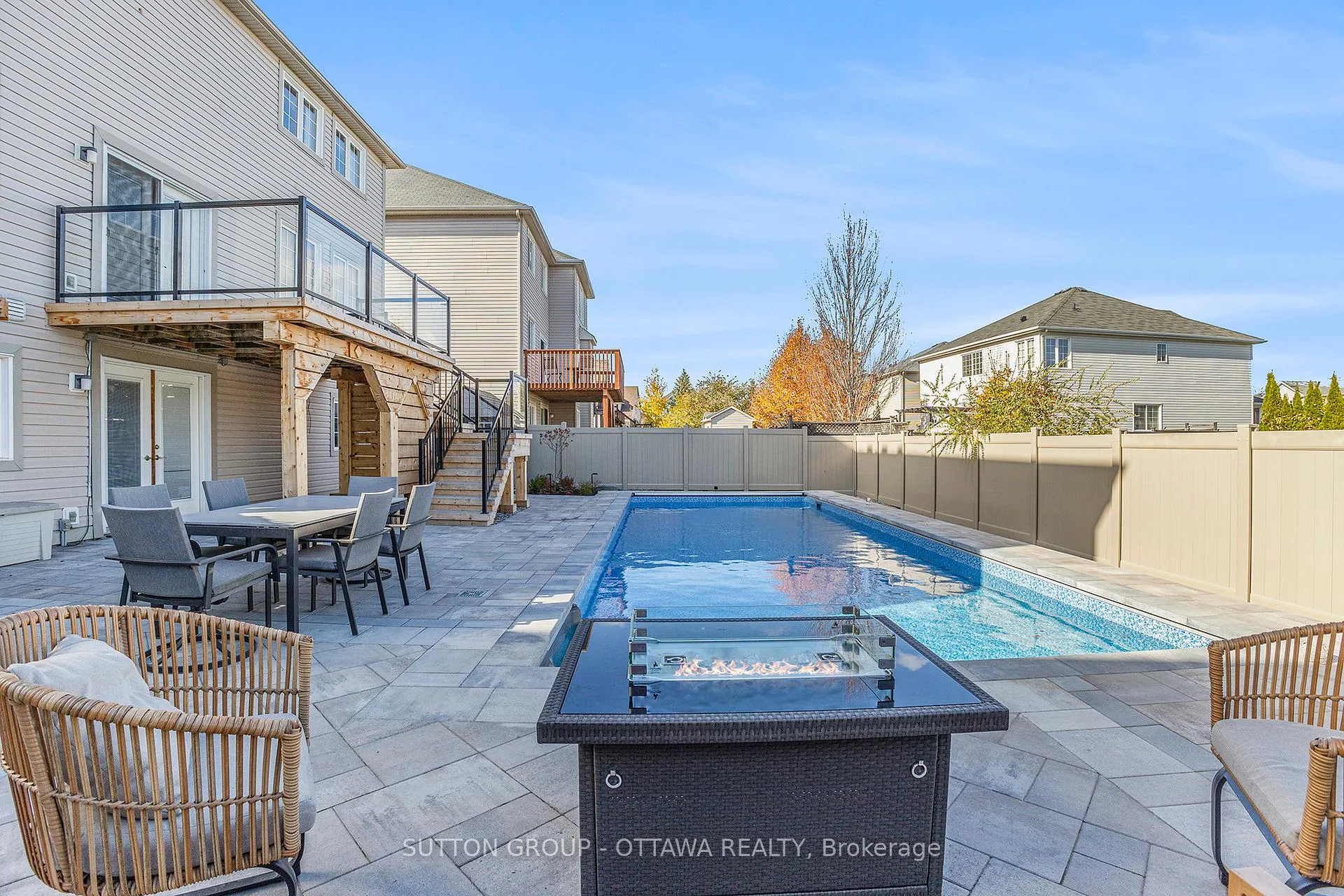 Photo 5 of 181 Windance Crescent, Ottawa, Kanata - Morgan's Grant/South March — HOMEH