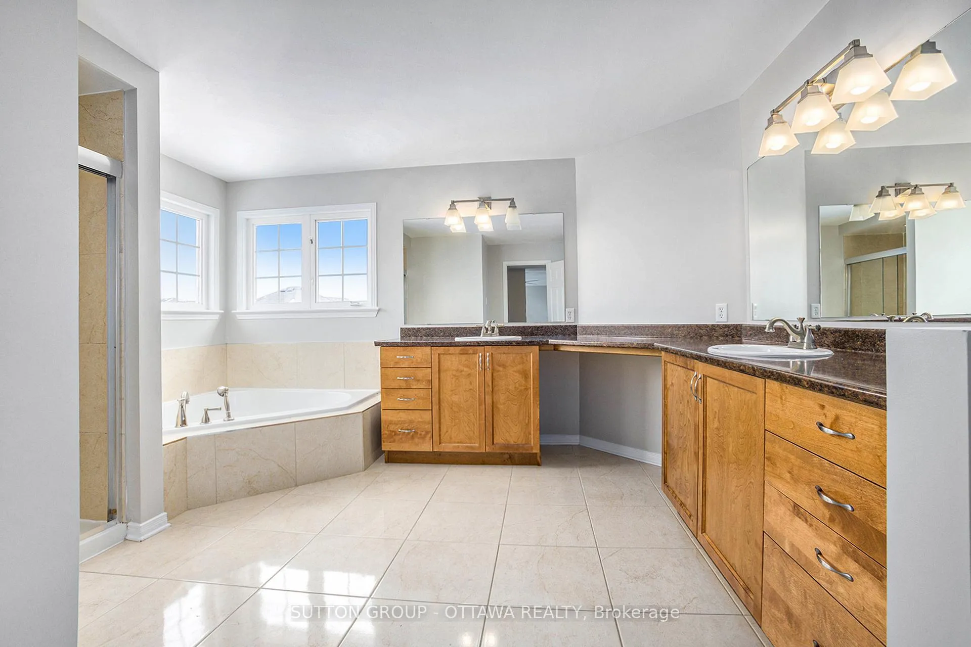 Photo 31 of 181 Windance Crescent, Ottawa, Kanata - Morgan's Grant/South March — HOMEH