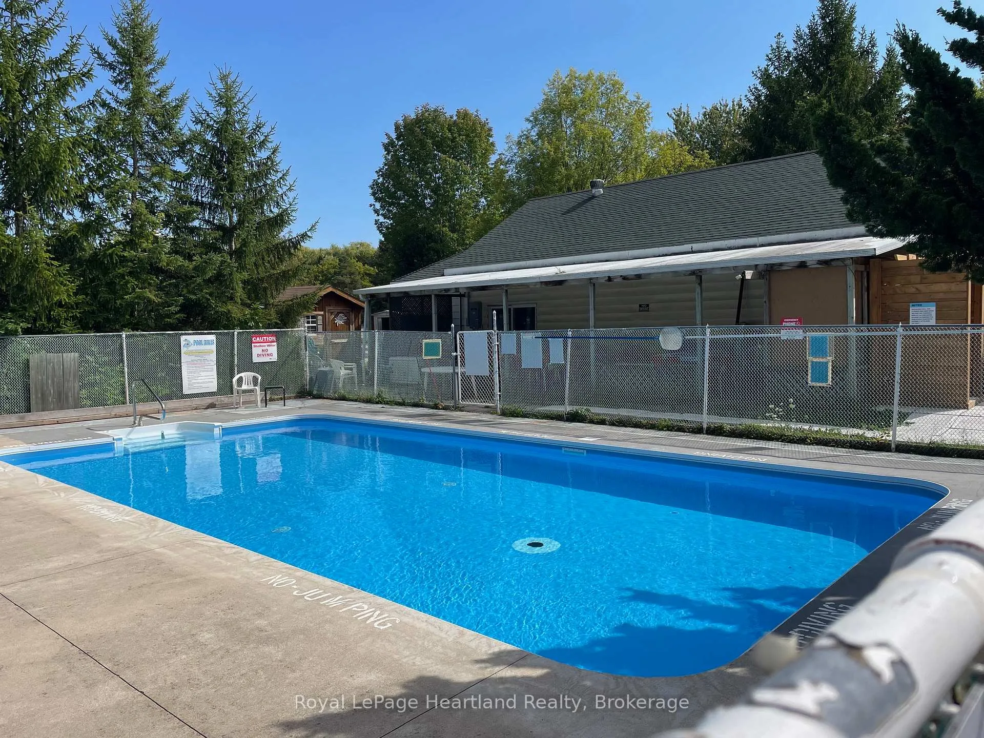 Photo 25 of Unit 4 Starboard, 77719 Bluewater Highway, Central Huron, Clinton — HOMEH