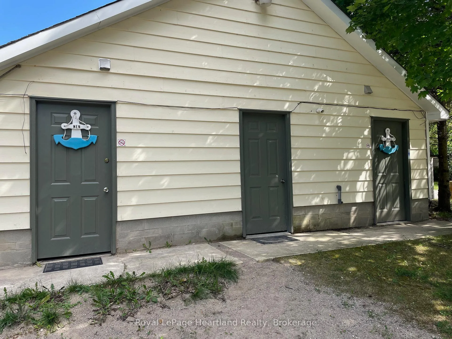 Photo 26 of Unit 4 Starboard, 77719 Bluewater Highway, Central Huron, Clinton — HOMEH