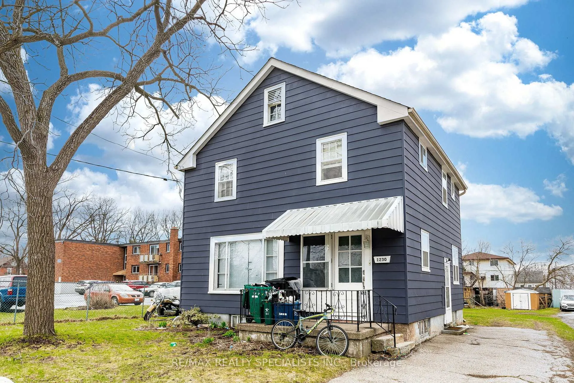 Front of 1230 Duke Street