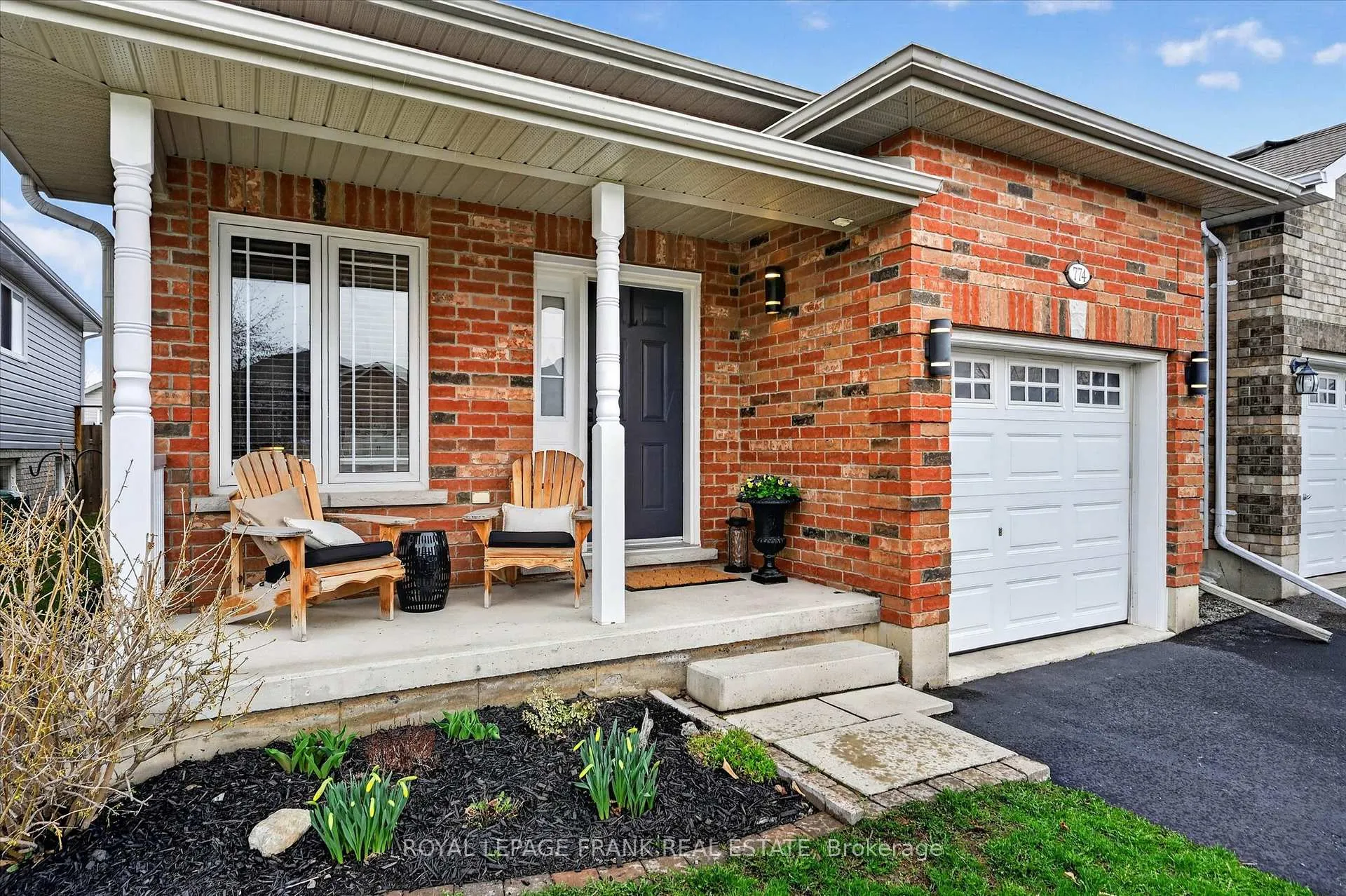 Photo 2 of 774 Hargrove Trail, Peterborough, Ashburnham Ward 4 — HOMEH
