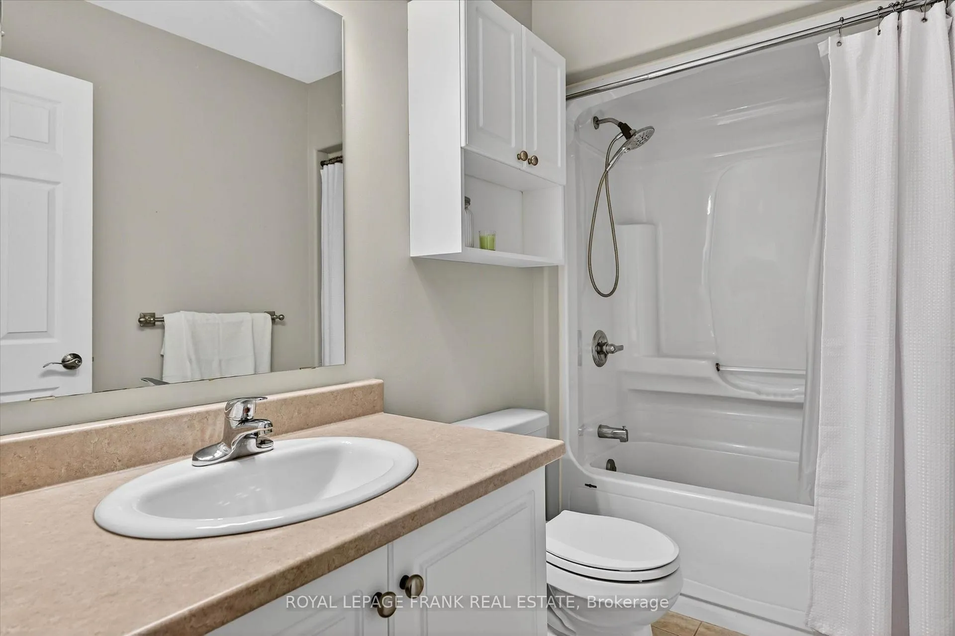 Photo 19 of 774 Hargrove Trail, Peterborough, Ashburnham Ward 4 — HOMEH