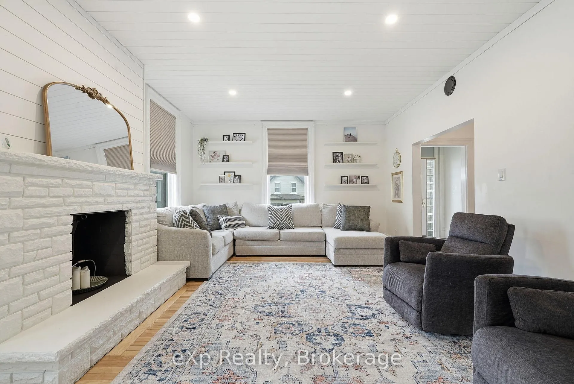 Photo 45 of 415 Gibson Street, Brockton — HOMEH
