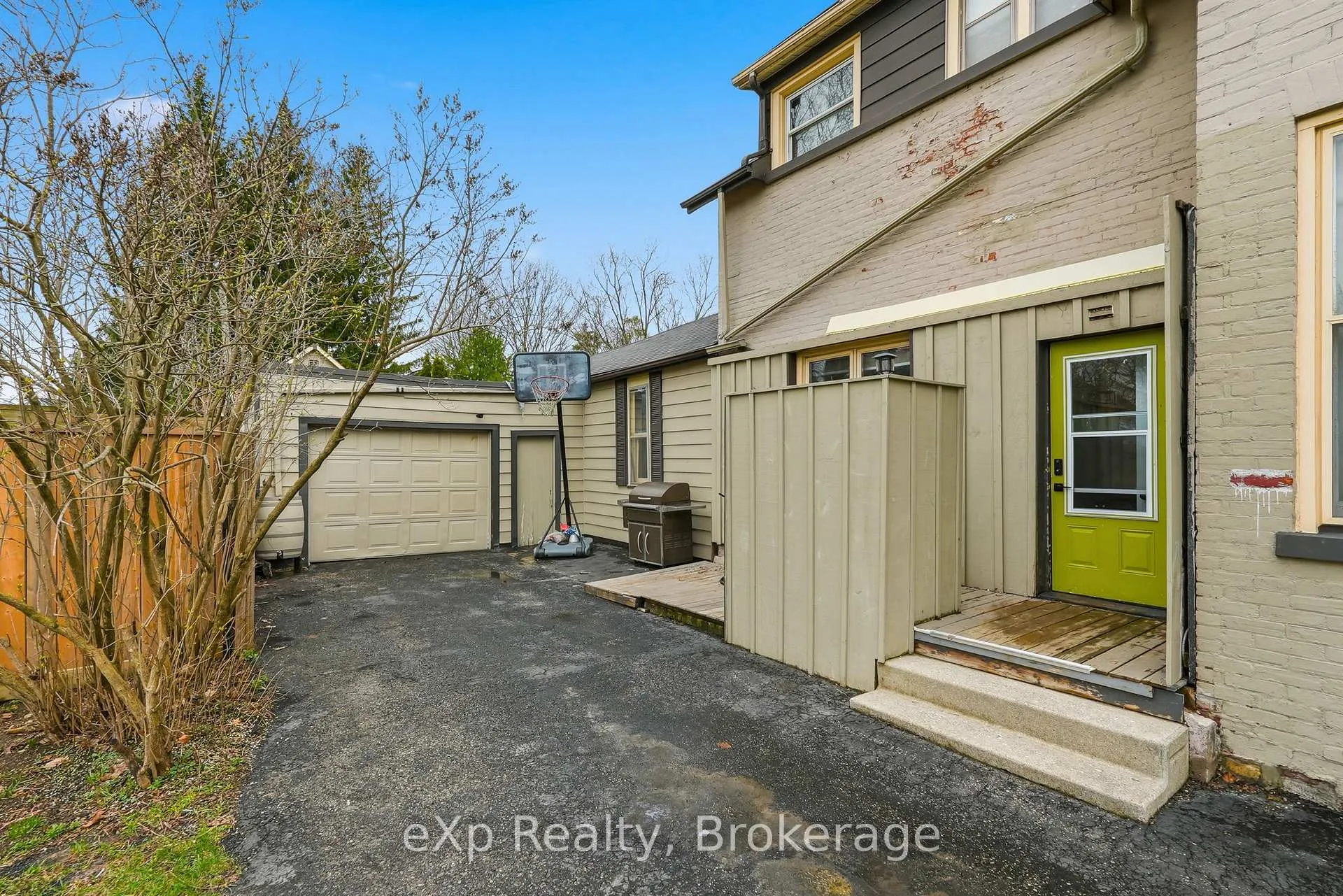 Photo 77 of 415 Gibson Street, Brockton — HOMEH