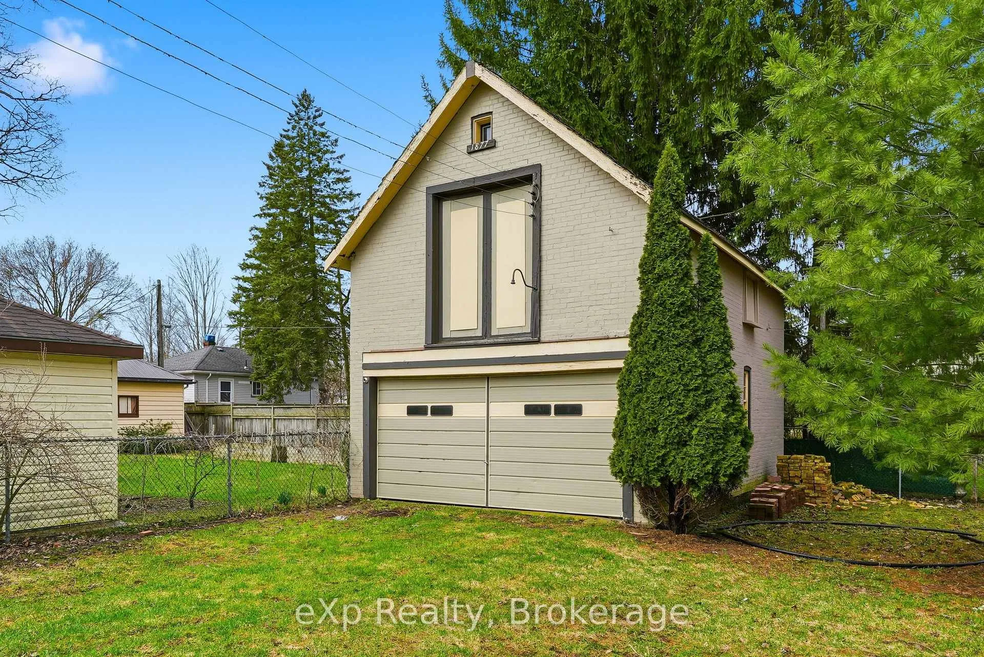 Photo 78 of 415 Gibson Street, Brockton — HOMEH