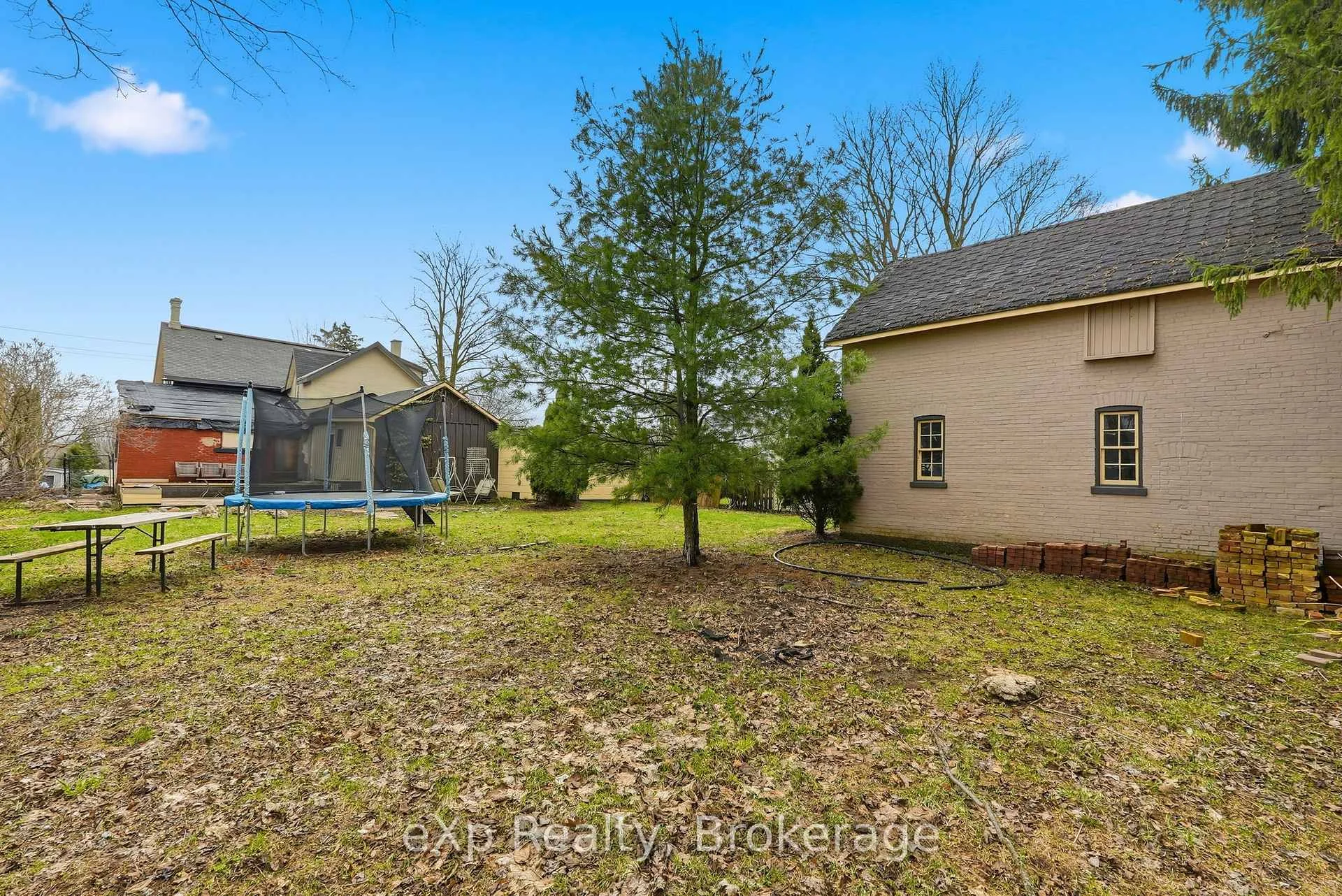 Photo 3 of 415 Gibson Street, Brockton — HOMEH