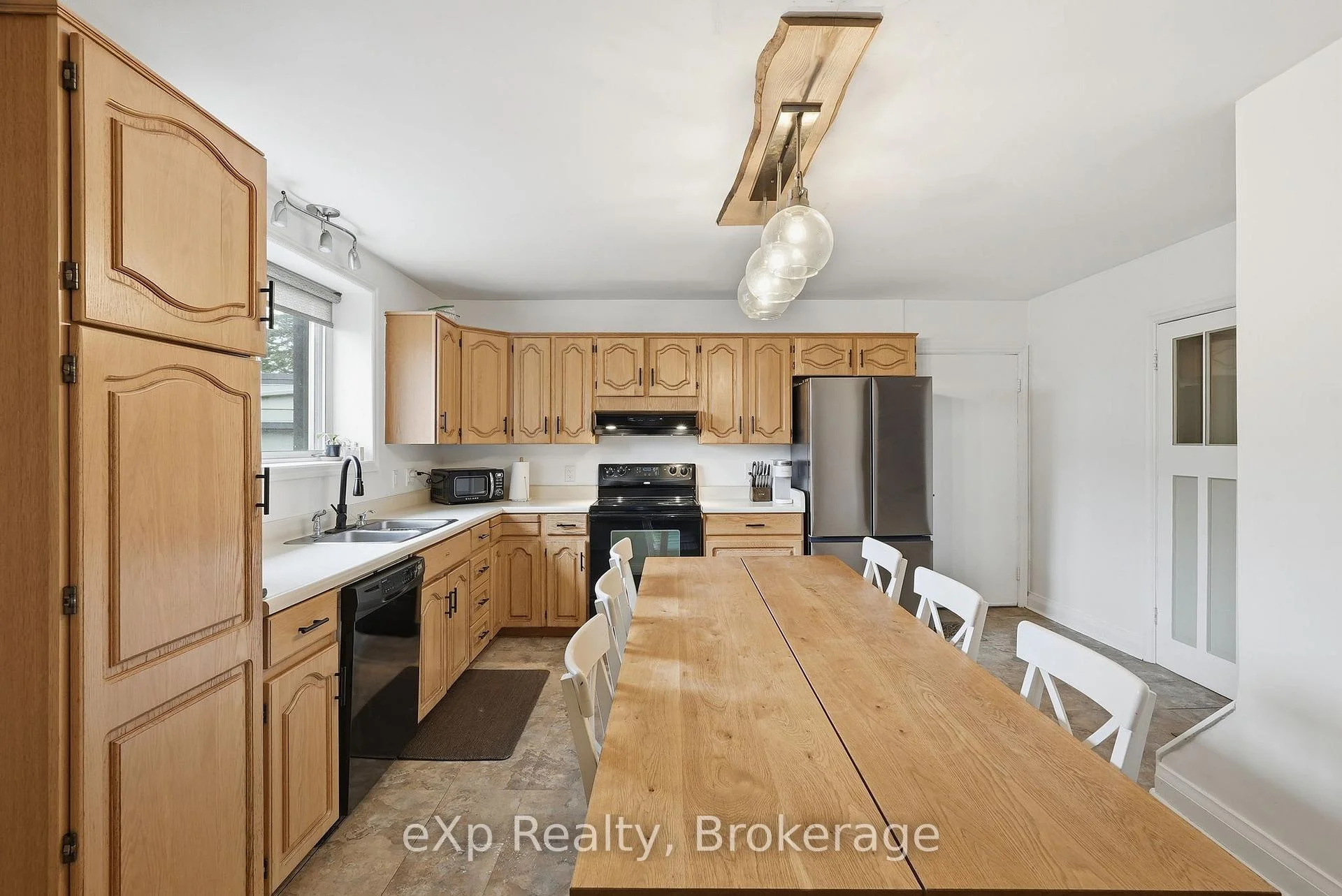 Photo 23 of 415 Gibson Street, Brockton — HOMEH