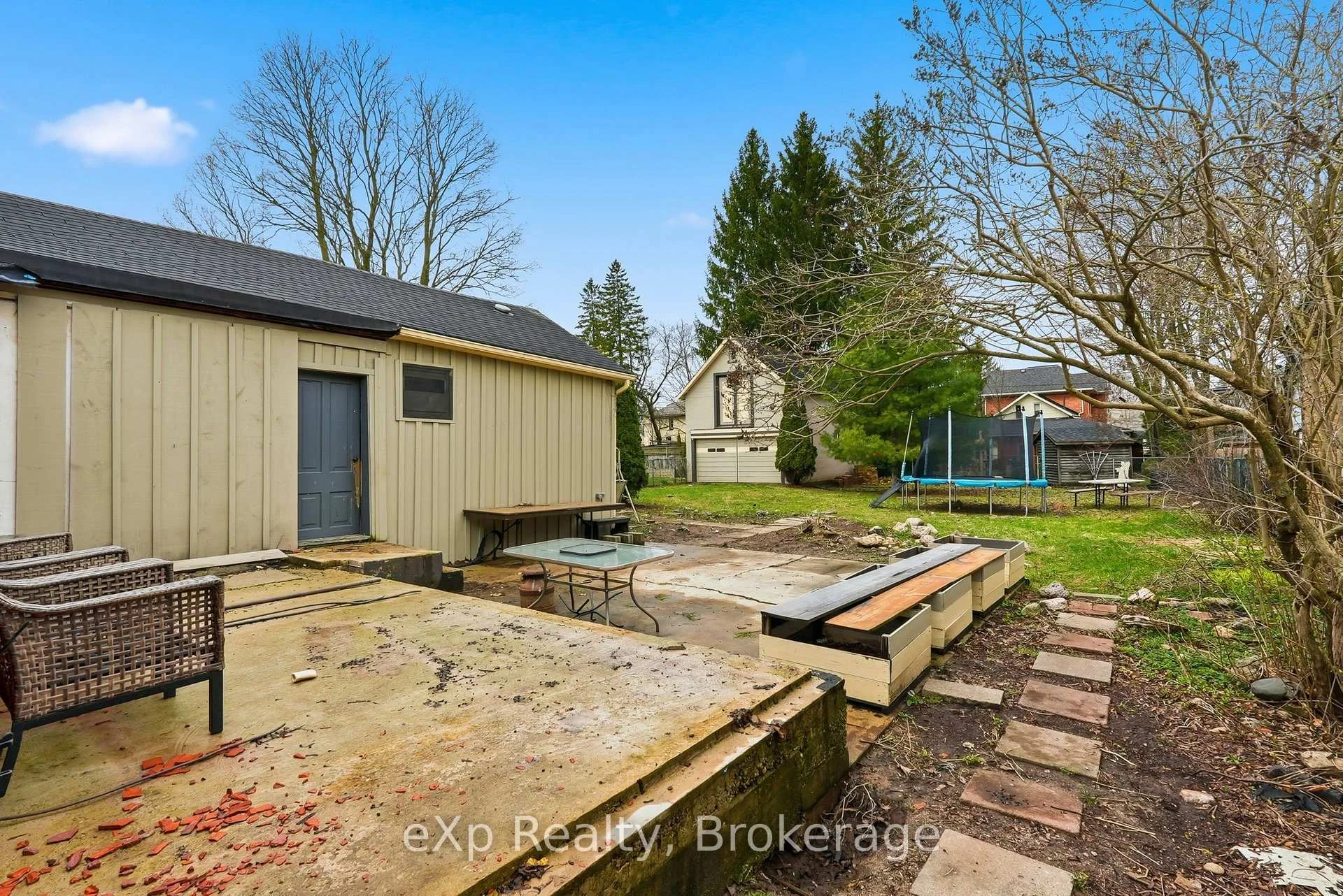 Photo 75 of 415 Gibson Street, Brockton — HOMEH