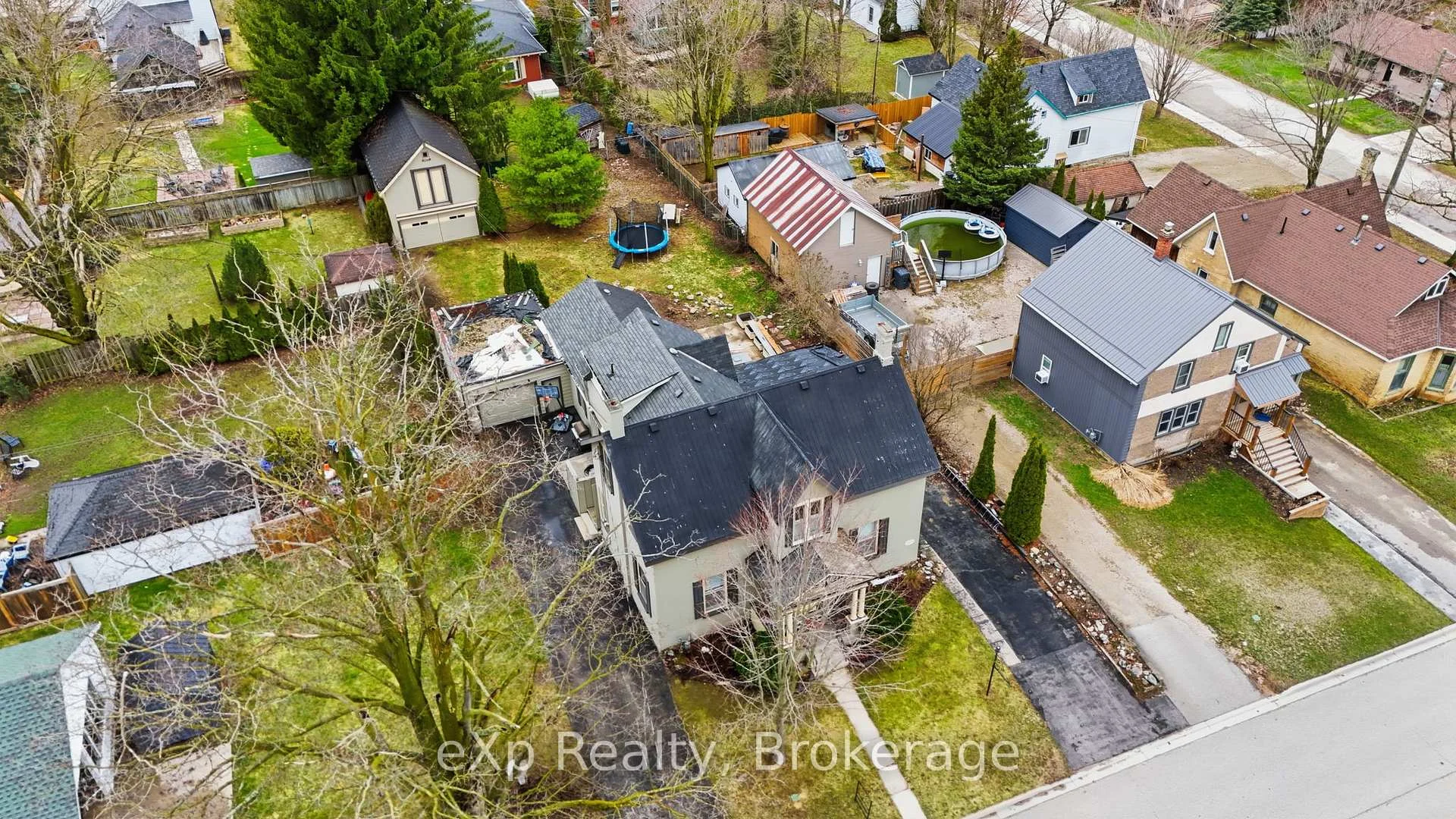 Photo 96 of 415 Gibson Street, Brockton — HOMEH