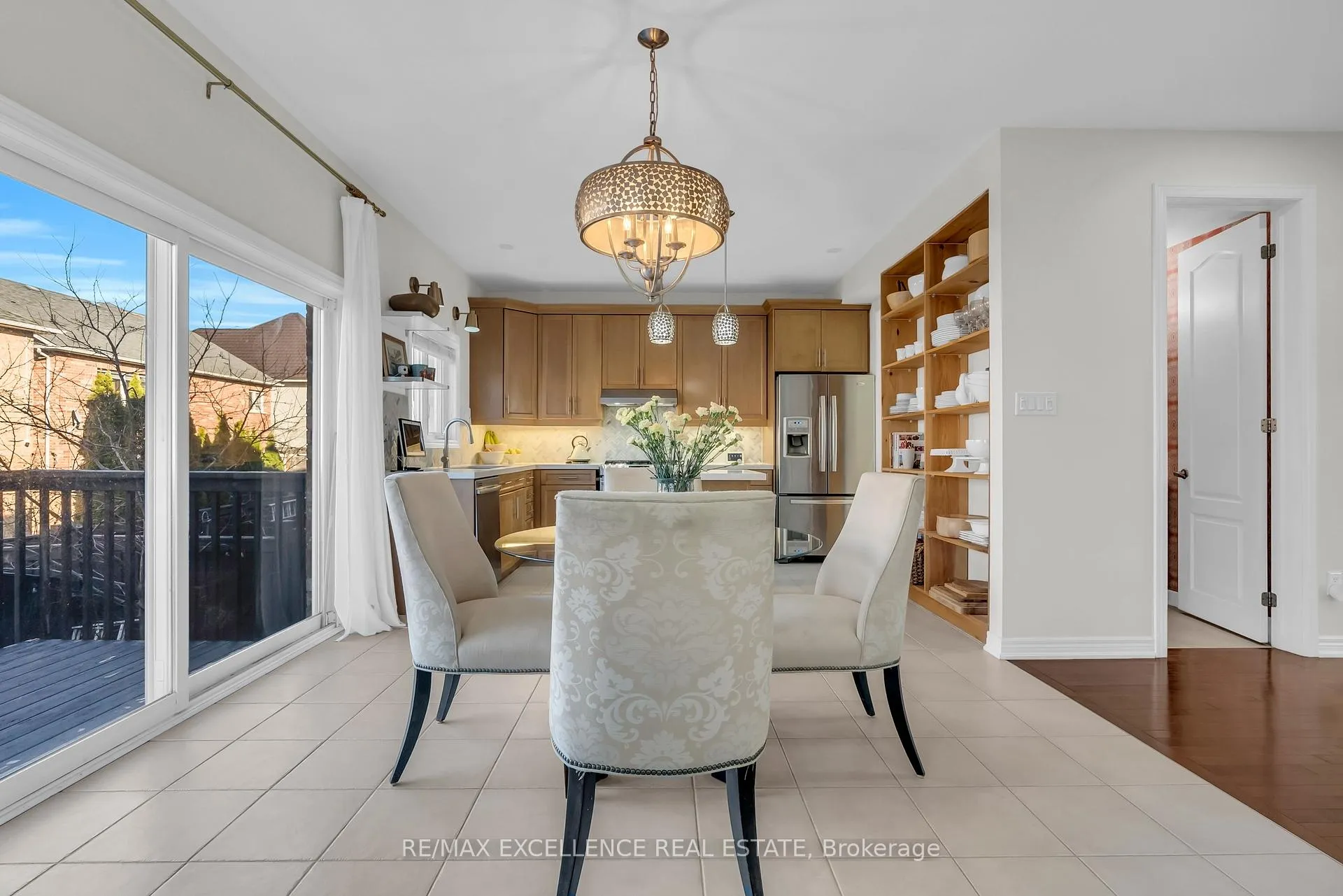 Photo 12 of 40 Imperial Lakes Drive, Brampton, Bram East — HOMEH