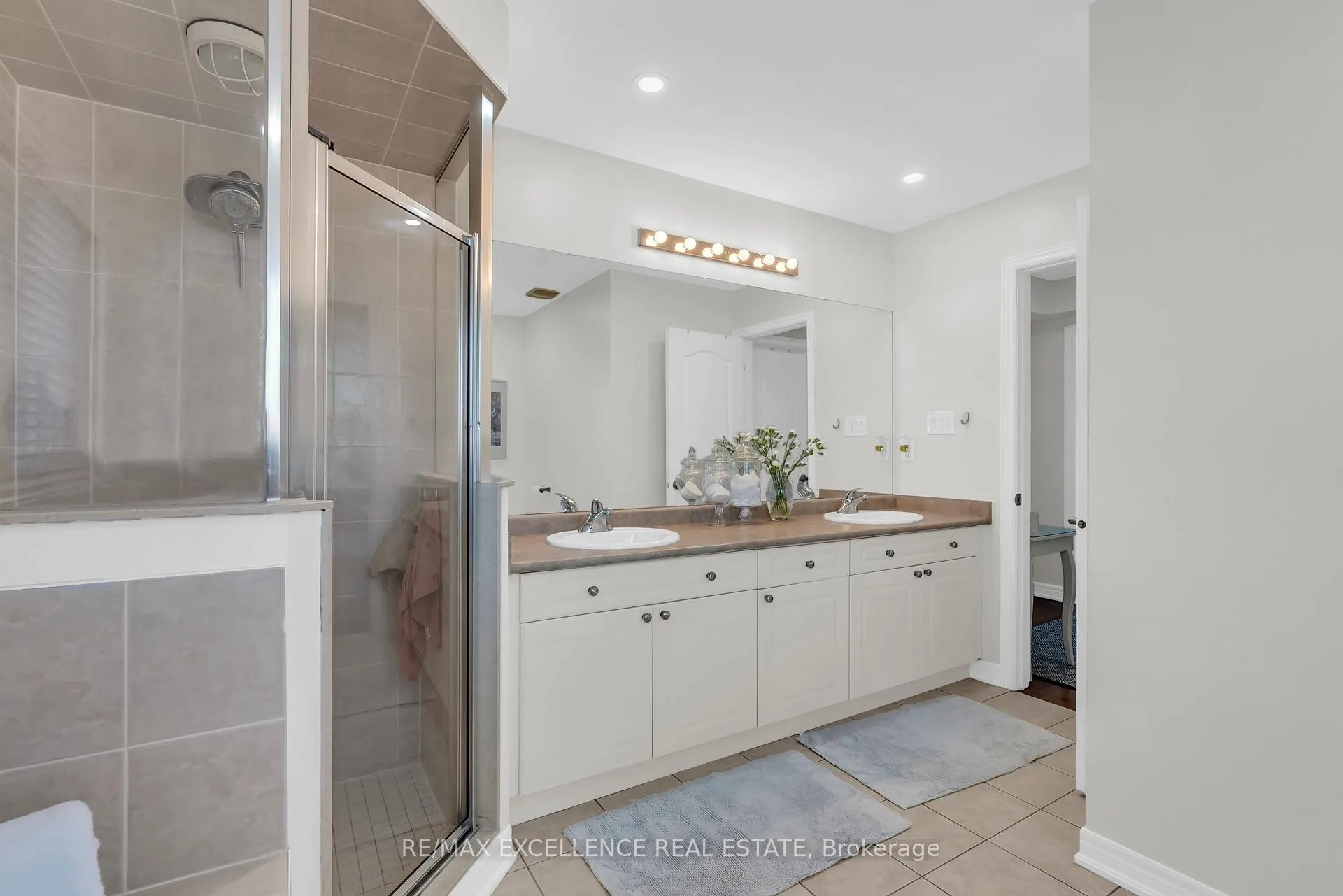 Photo 27 of 40 Imperial Lakes Drive, Brampton, Bram East — HOMEH