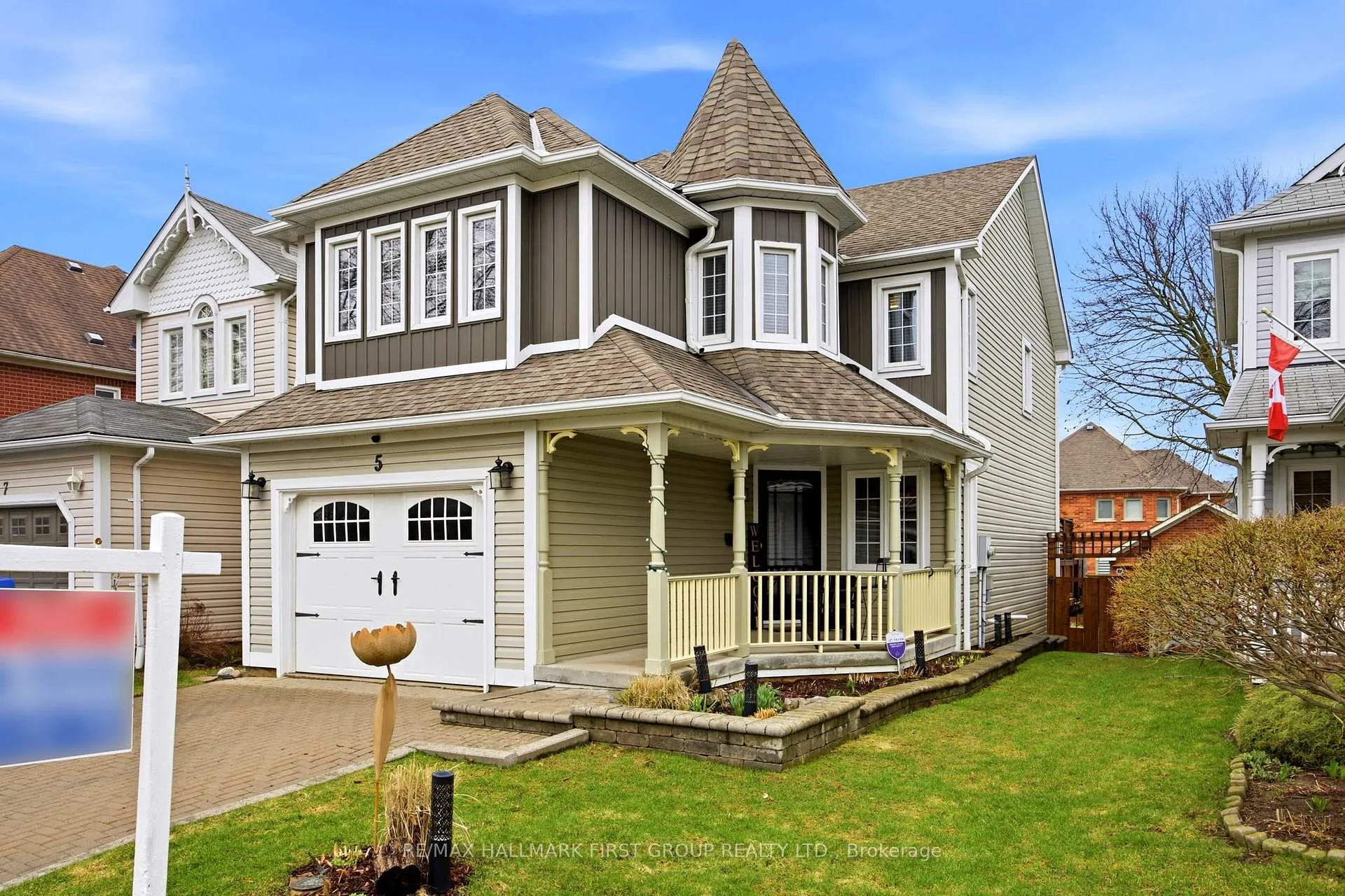 Photo 1 of 5 Knox Crescent, Whitby, Brooklin — HOMEH