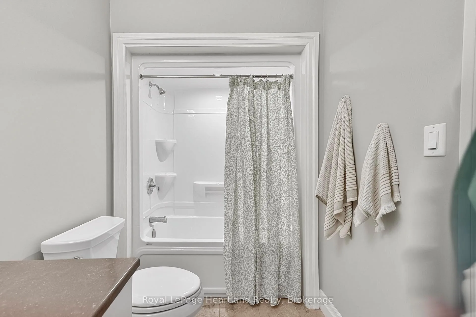 Photo 20 of Unit 9, 27 The Way, Goderich, Goderich (Town) — HOMEH