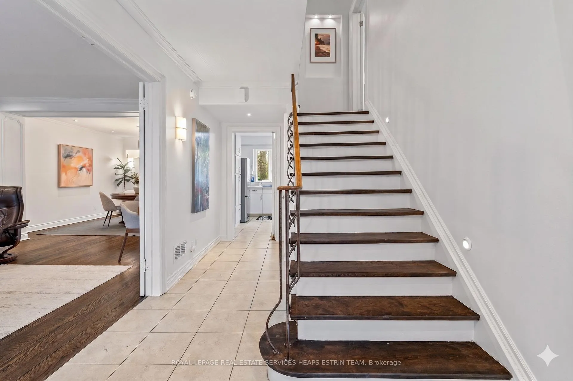 Photo 3 of 180 Moore Avenue, Toronto, Rosedale-Moore Park — HOMEH