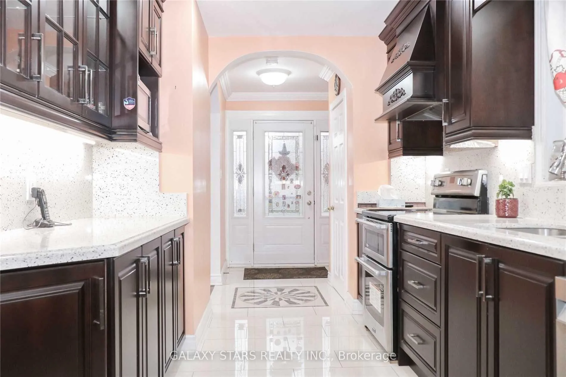 Photo 9 of Unit Main, 82 Nelson Street, Scarborough, Woburn — HOMEH