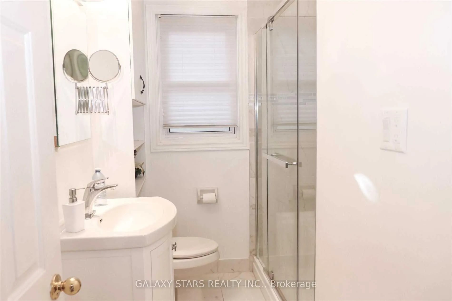 Photo 11 of Unit Main, 82 Nelson Street, Scarborough, Woburn — HOMEH