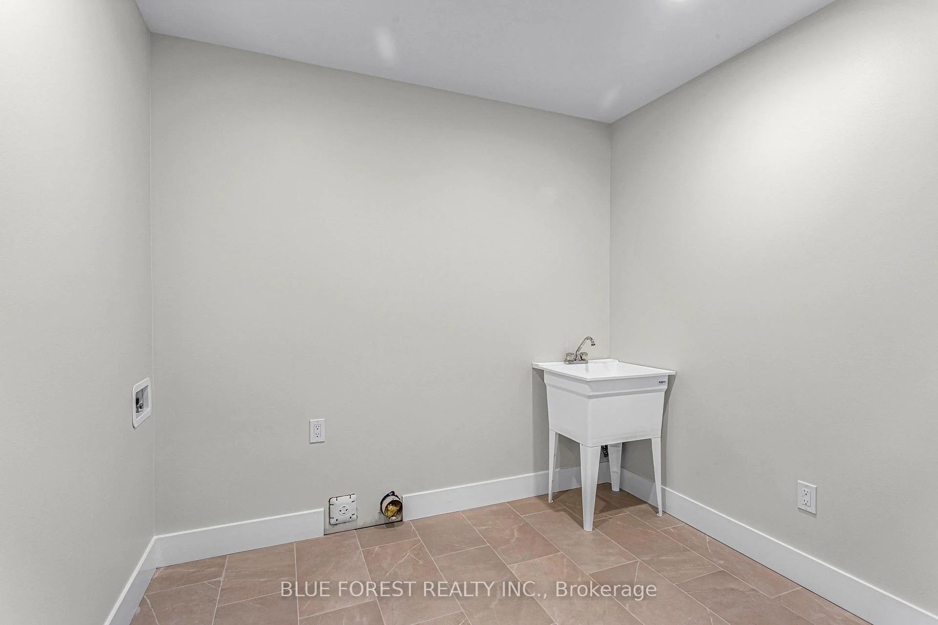 Photo 34 of Lot 2 McTavish Street, Strathroy-Caradoc, NW — HOMEH