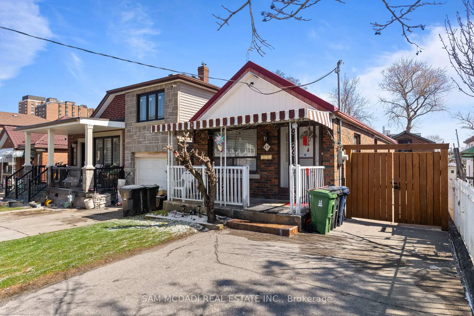 Photo 2 of 87 Dynevor Road, Toronto, Caledonia-Fairbank — HOMEH