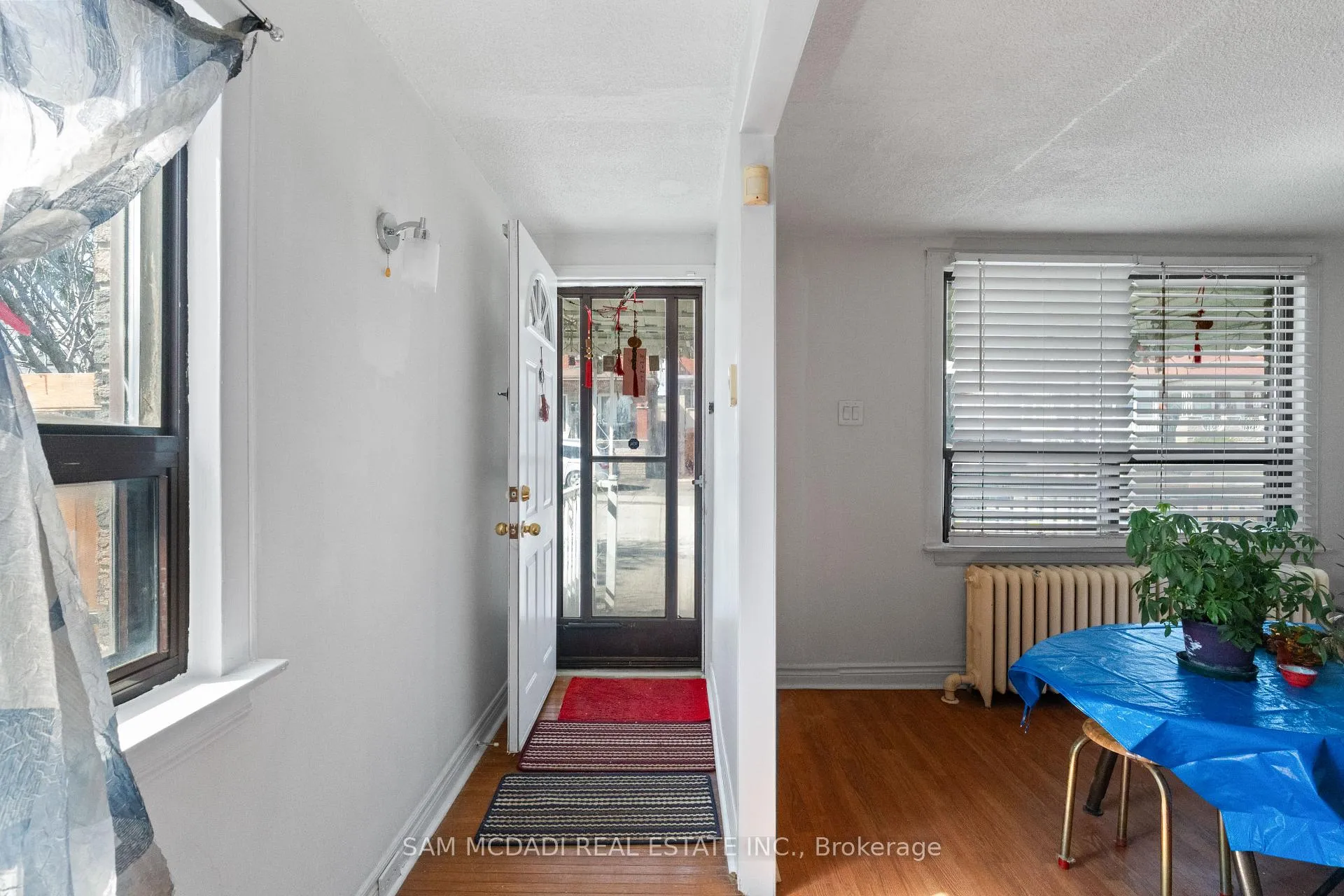Photo 6 of 87 Dynevor Road, Toronto, Caledonia-Fairbank — HOMEH