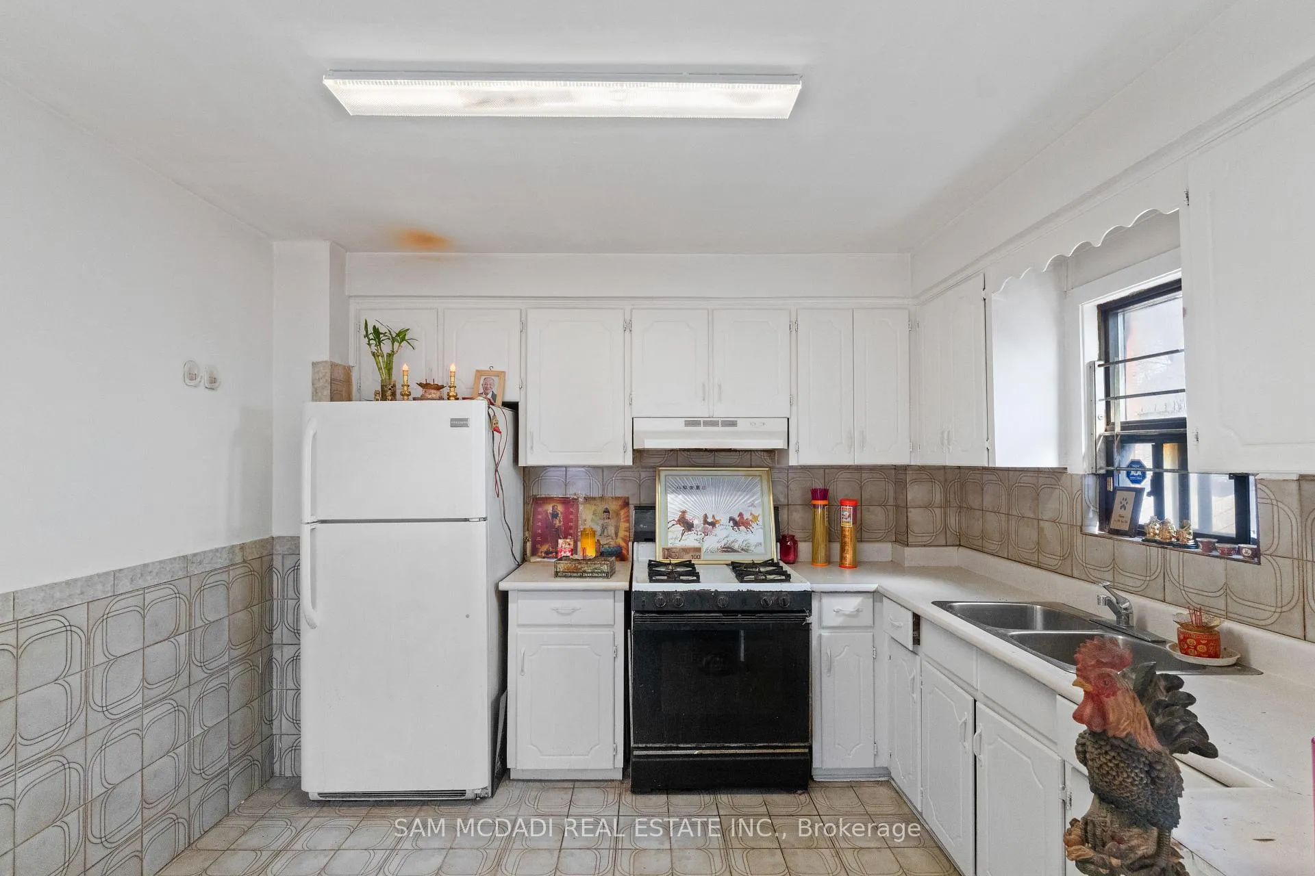 Photo 13 of 87 Dynevor Road, Toronto, Caledonia-Fairbank — HOMEH