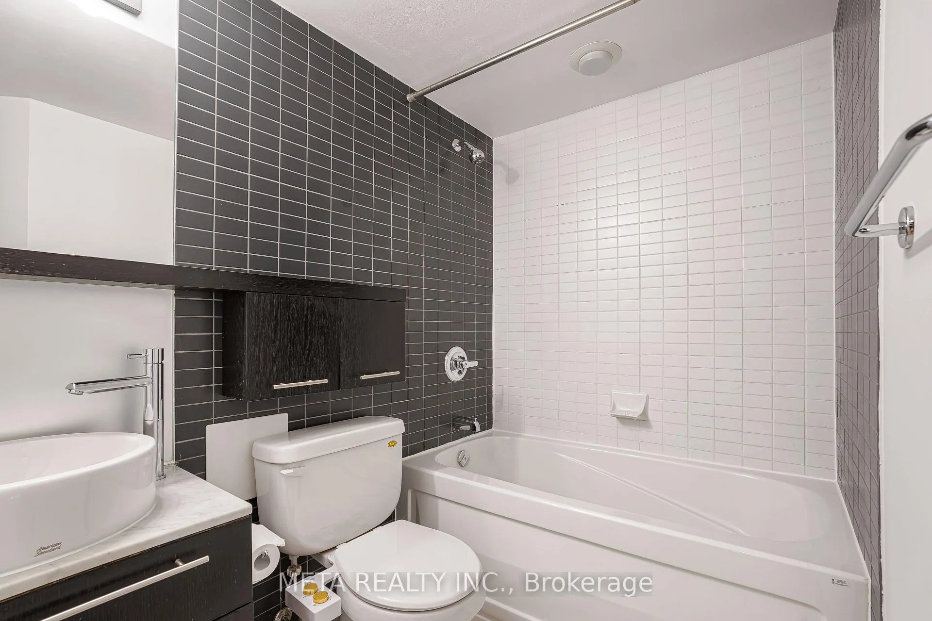 Photo 6 of Unit 328, 25 Carlton Street, Toronto, Church-Yonge Corridor — HOMEH