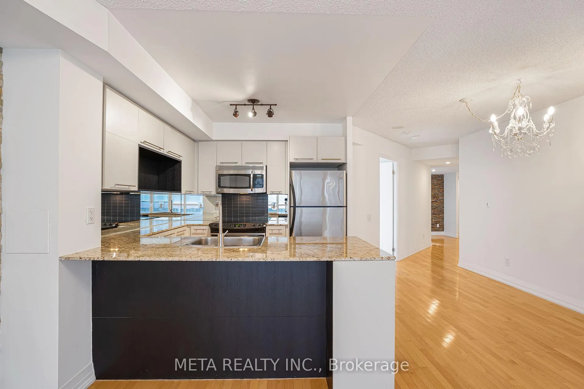 Photo 8 of Unit 328, 25 Carlton Street, Toronto, Church-Yonge Corridor — HOMEH