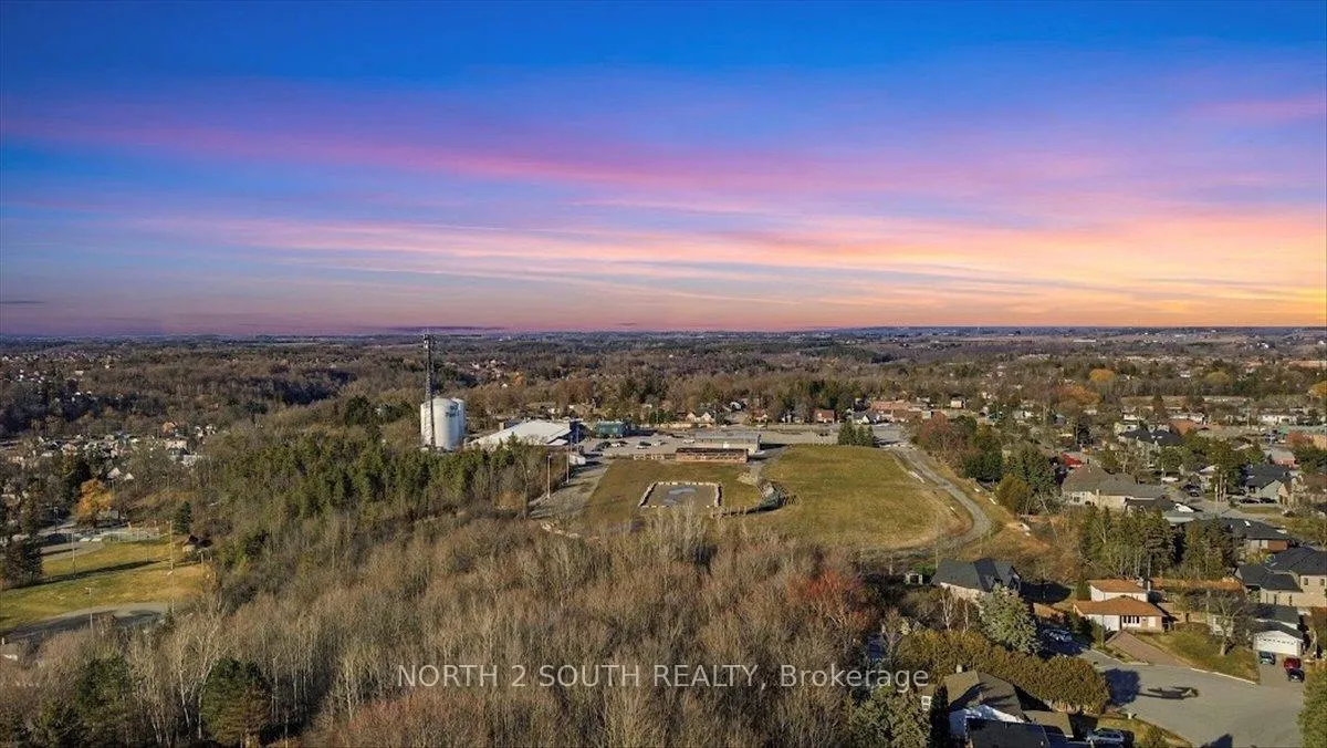 Photo 71 of 182 Ridge Road, Caledon, Bolton West — HOMEH