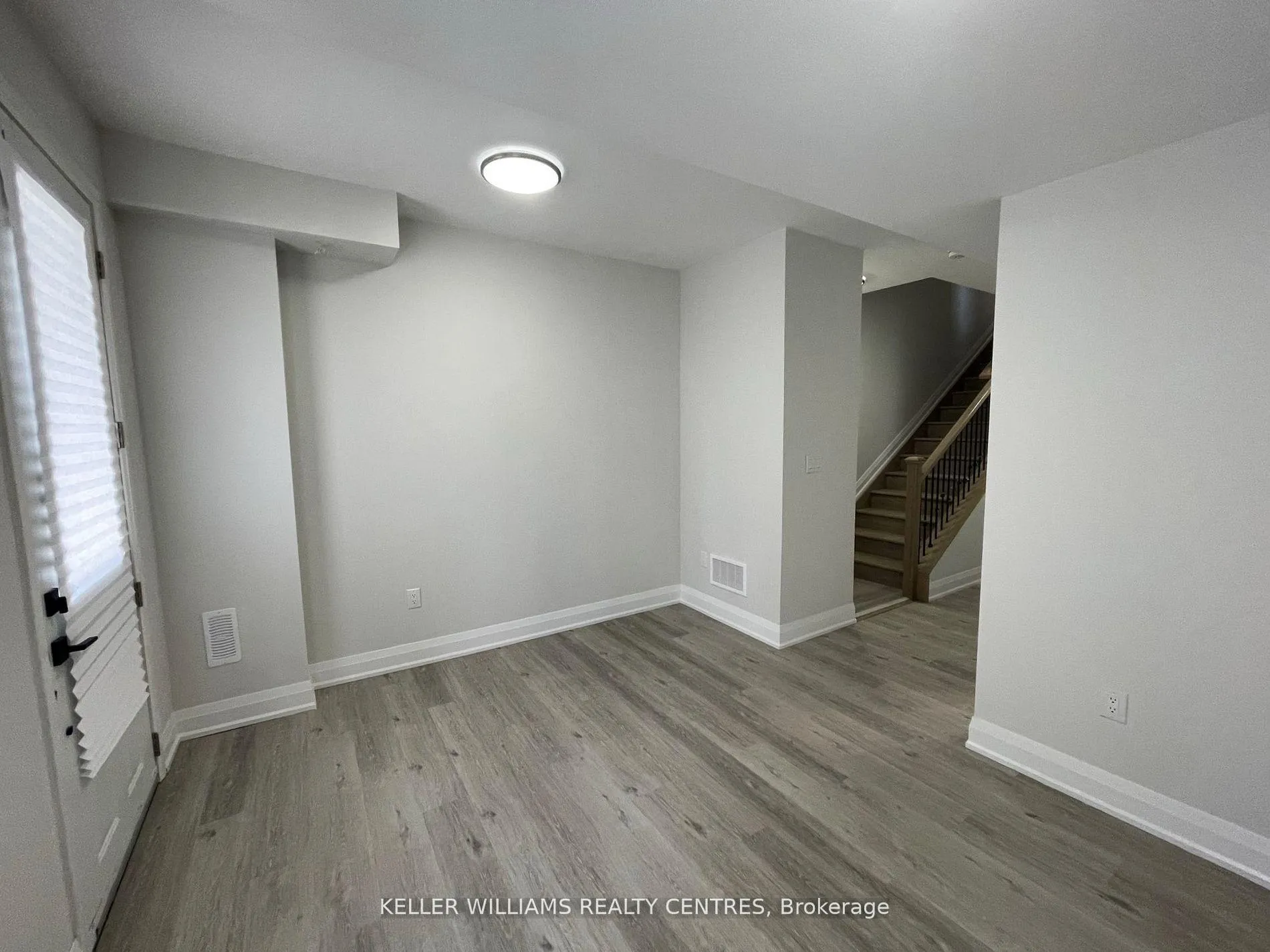 Photo 5 of 450 Veterans Drive, Barrie, Holly — HOMEH
