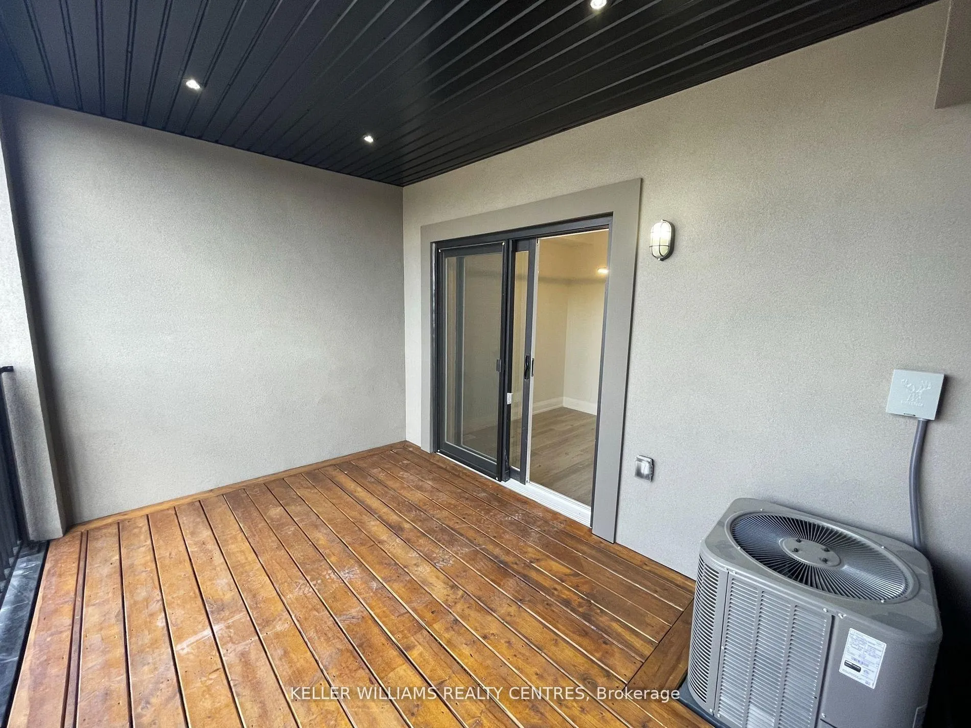 Photo 10 of 450 Veterans Drive, Barrie, Holly — HOMEH
